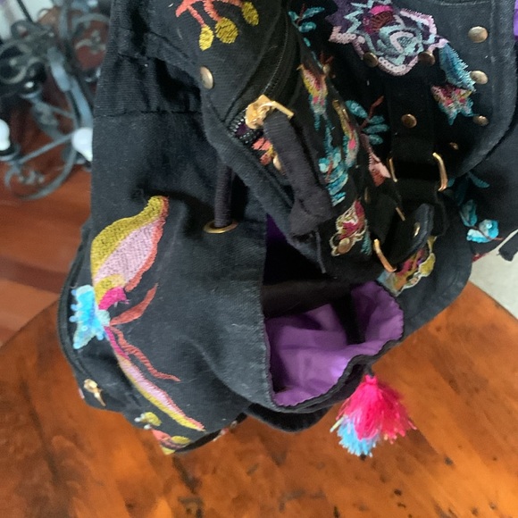 BACKPACK WITH EMBROIDERY - Picture 7 of 9